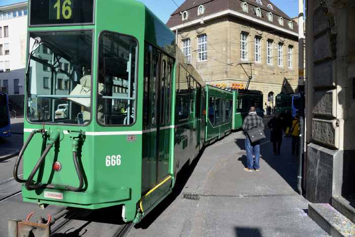 — Tramway 666 — Bâle/Basel —