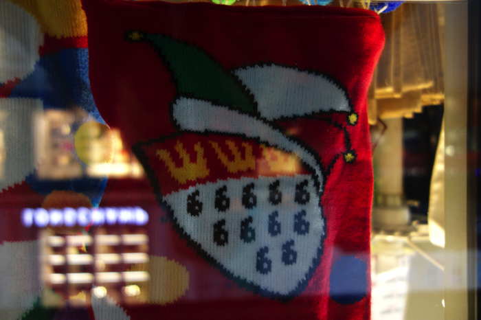 — Bonnet décoré du blason de Cologne — Cologne —