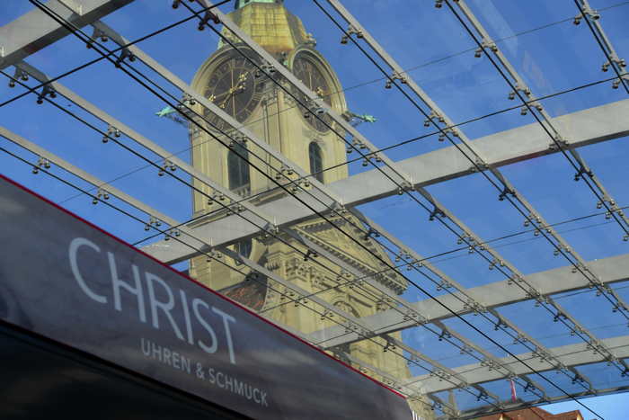 — Tramway et publicité bijouterie "Christ" — Perspective tour de la prison — Bern/Berne —