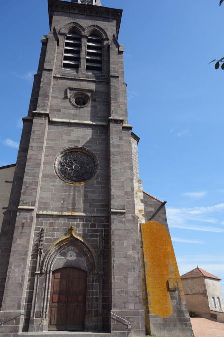 — Tour et église Notre-Dame - Maringues —