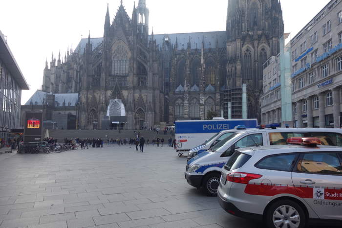 Esplanades de la gare et de la cathédrale — Cologne/Köln