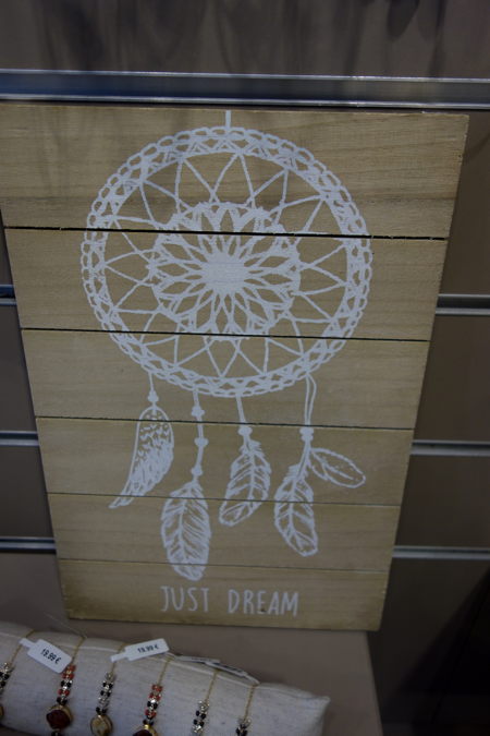 "rêver suffit"  — "Dream-catcher" peint sur bois - Saint-Jean-de-Luz —