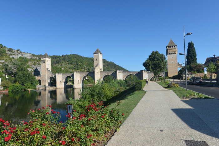 — Pont Valentré — Cahors —