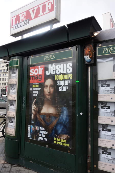 — Kiosque à journaux — Bruxelles —