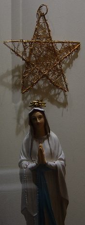 Statue de la "Vierge" et "etoile"