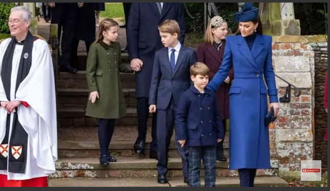 Le couple princier et leurs enfants en sortie de messe à Noël 2023