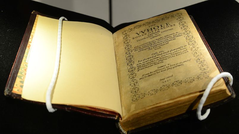 Un exemplaire du "Bay Psalm Book" ("livre de Psaumes"-1640), vendu aux enchères à 14 millions de dollars