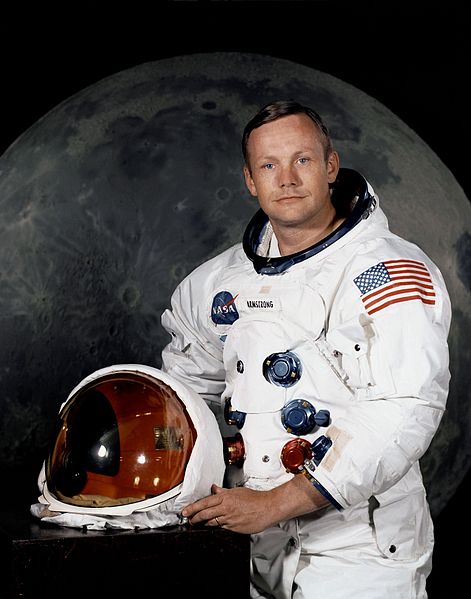 Neil Armstrong dans sa tenue de cosmonaute