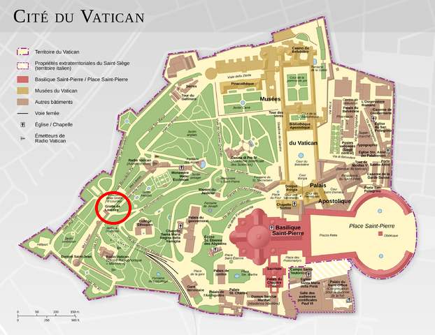 Emplacement cerclé de rouge de la réplique de la grotte de Lourdes  dans la Cité du Vatican