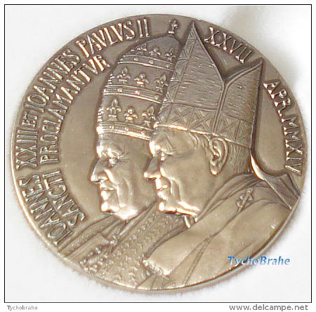 Pièce d'argent représentant les papes Jean XXIII et Jean Paul II