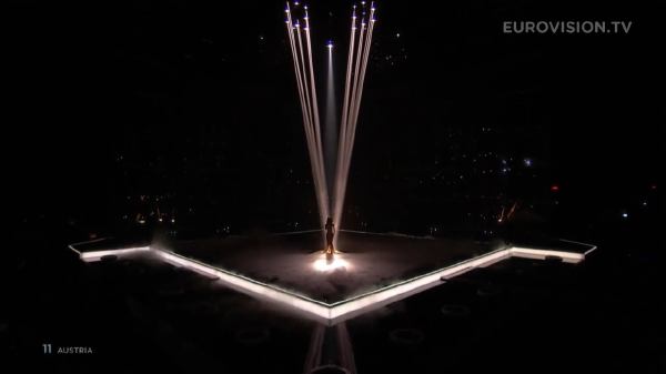 Captures d'écran: Conchita Wurst à l'Eurovision 2014