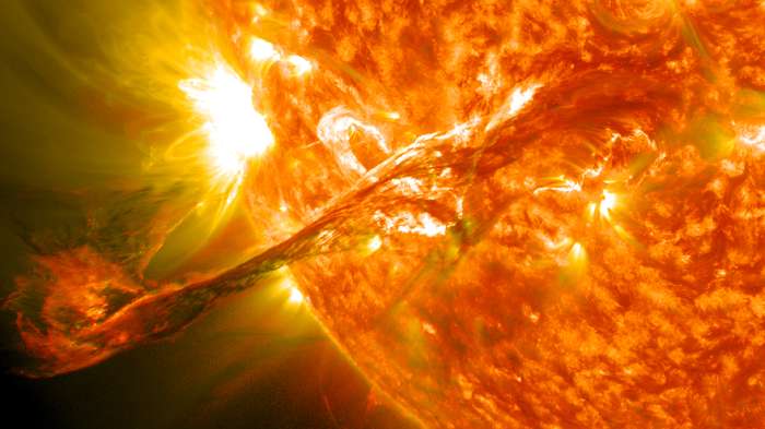 Ejections de masse coronales solaires en Juillet 2012