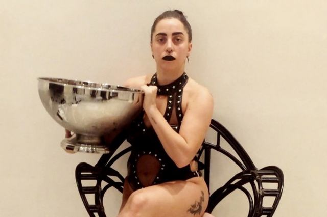 Lady GAGA