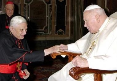 Joseph Ratzinger et le pape Jean-Paul II 