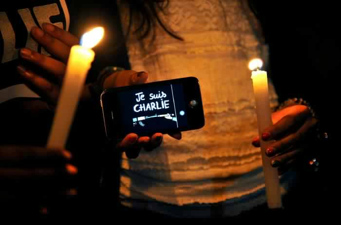 Hommage aux victimes de la tuerie chez Charlie Hebdo