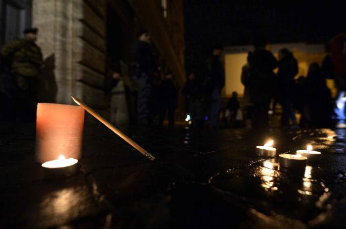 Hommage aux victimes de la tuerie chez Charlie Hebdo