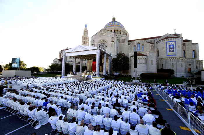 Messe papale au sanctuaire de l'Immaculée Conception