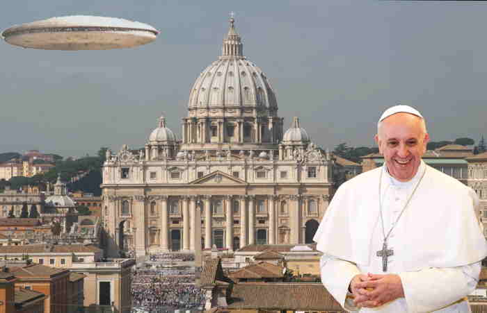 Photo-montage PAPE François/Vatican/UFO/OVNI