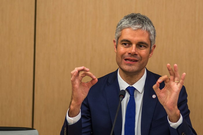 L. Wauquiez flashant le double signal digital 666
