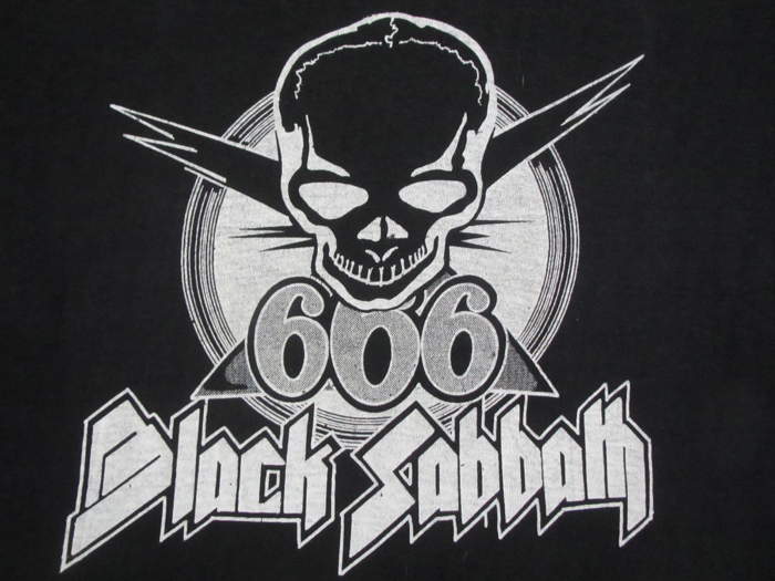 Pochette de disque vinyle du groupe "Black Sabbath"