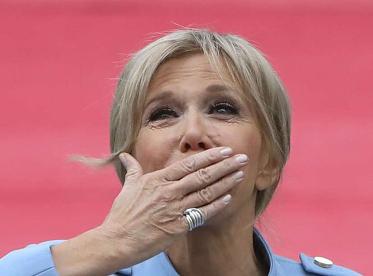 Brigitte Macron et sa bague-serpent