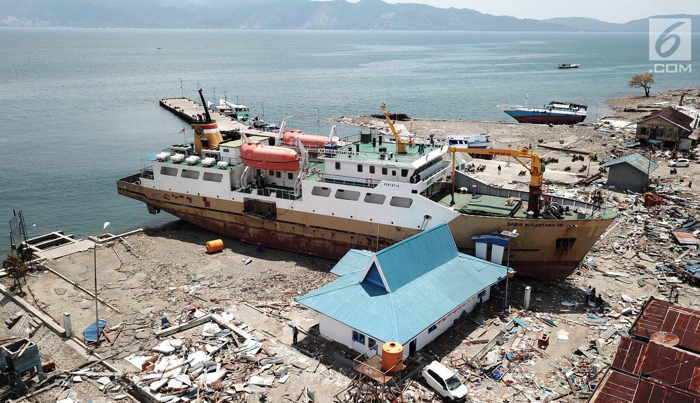 Echouage du navire KM Sabuk Nusantara 39 suite au passage du tsunami le 28/09/2018