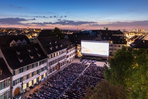 Cinéma en plein air sur la Münsterplatz