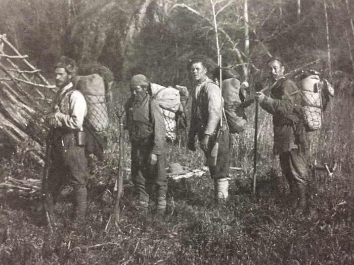 Photo de l'équipe militaire d'exploration d'origine