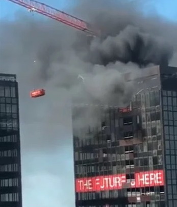 Incendie au dernier étage d'une des tours du WTC de Bruxelles