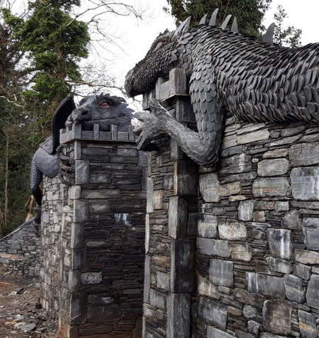 Dragons en entrée de portail