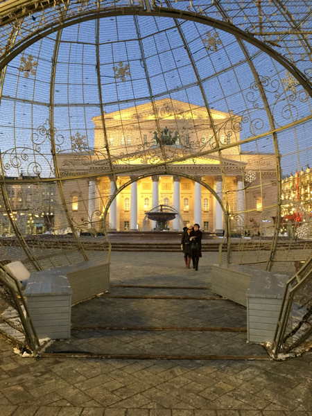 Illumination de Noël devant le Bolchoï