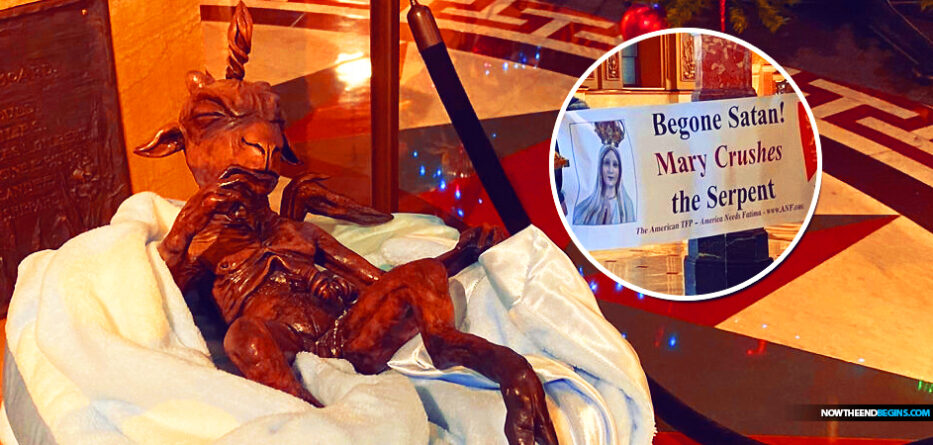 Arrière Satan! Marie écrase le serpent

Scène d'une nativité satanique exposée dans la rotonde du Capitole dans l'Illinois