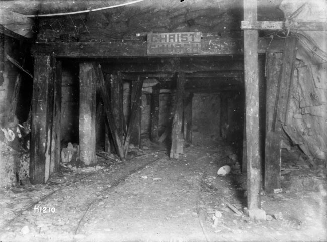 Arras tunnel

Un des tunnels d'Arras nommé selon le nom de villes de Nouvelle-Zélande soit Christchurch 