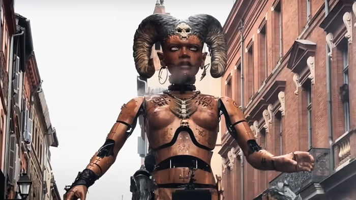 Lilith

Porte des Ténèbres/Le Gardien du temple: parade de machines organisée sur la ville de Toulouse