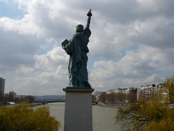 Statue de la Liberté sur la Seine