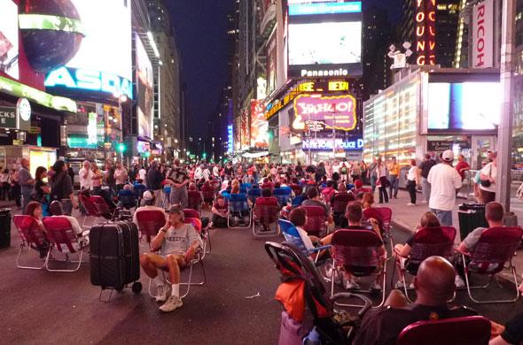 Mort de Michael Jackson: à Times Square, le temps s'est arrêté