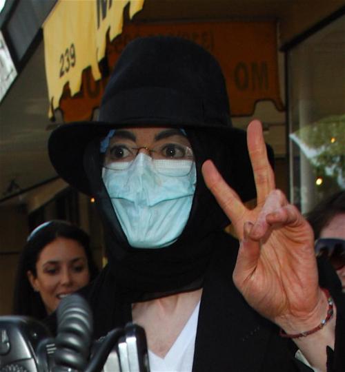 Michael Jackson saluant ses fans