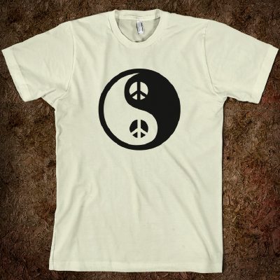 — Logo "Peace & Love" apposé sur celui du Yin-Yang —