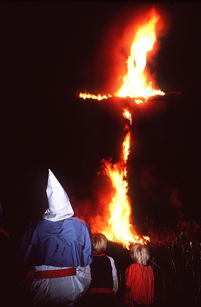 Ku Klux Klan en cérémonie