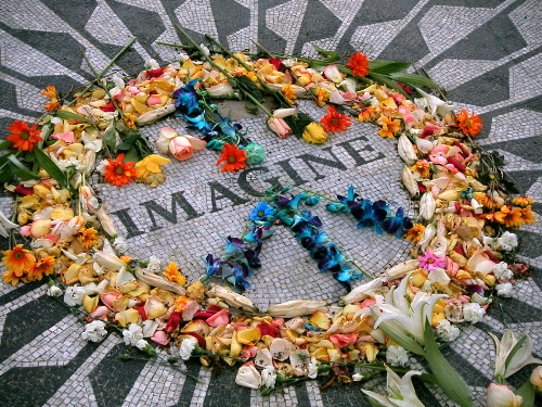 Imagine... un monde sans religion...   Mosaïque "mémorial" John Lennon 