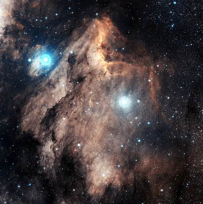 Nébuleuse du Pélican dans la constellation du Cygne (sous référence IC5070 et IC5067) 