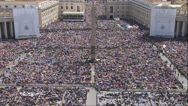   1 000 000 brebis égarées à Rome à l'occasion de la béatification ddu cadavre de Jean-Paul II