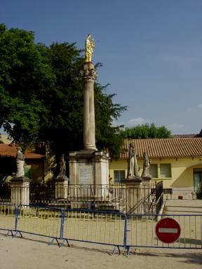 Statue de Marie St Laurent