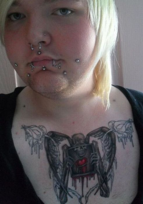 Piercings et tatouages