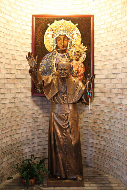 Statue du pape Jean Paul II