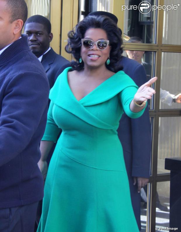 Oprah Winfrey en tenue émeraude