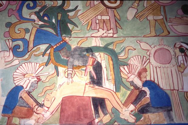 Peinture murale présentant une extraction d'un cœur lors d'un sacrifice à Chichén Itzá (Mexico)