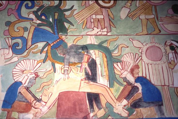 Peinture murale présentant une extraction d'un cœur lors d'un sacrifice à Chichén Itzá (Mexico)