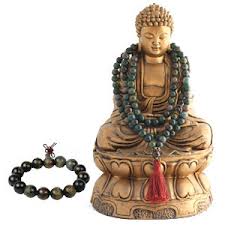 Bouddha et chapelet