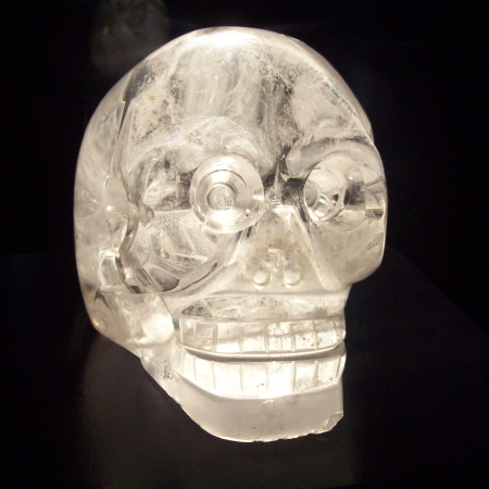 Crâne de cristal au Musée du quai Branly à Paris